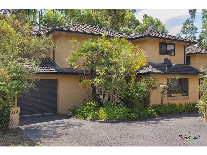 11A Hans Place, Casula NSW 2170