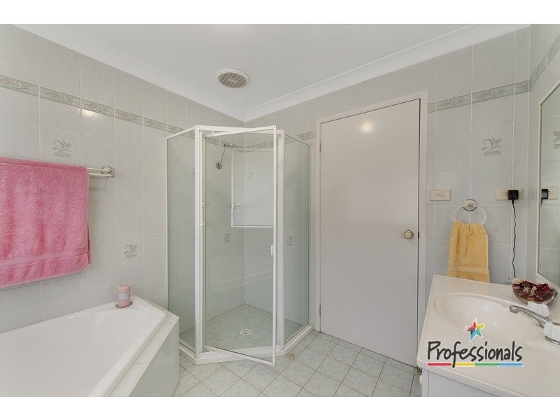 3 Marin Place, Prestons NSW 2170