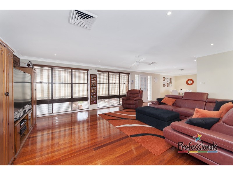 9 Westbury Street, Chipping Norton NSW 2170