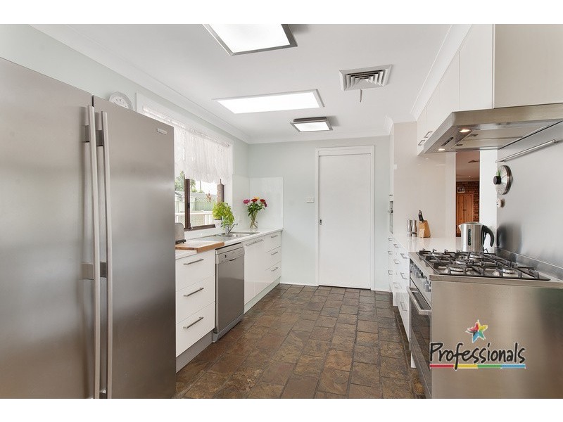 9 Westbury Street, Chipping Norton NSW 2170