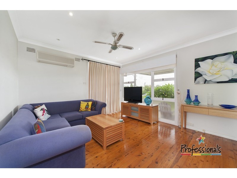 10 Edward Street, Lurnea NSW 2170