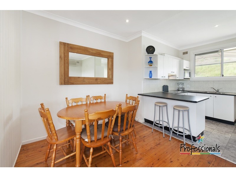 10 Edward Street, Lurnea NSW 2170