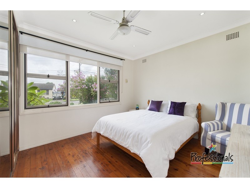 10 Edward Street, Lurnea NSW 2170