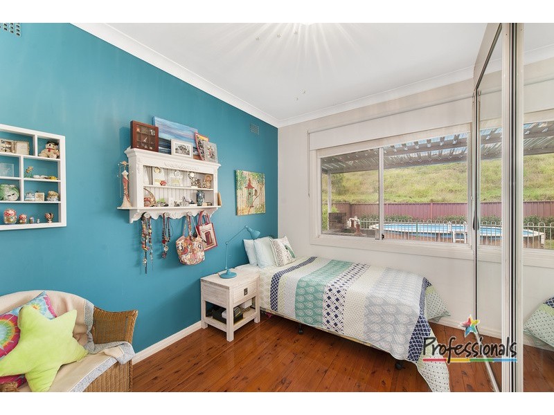 10 Edward Street, Lurnea NSW 2170