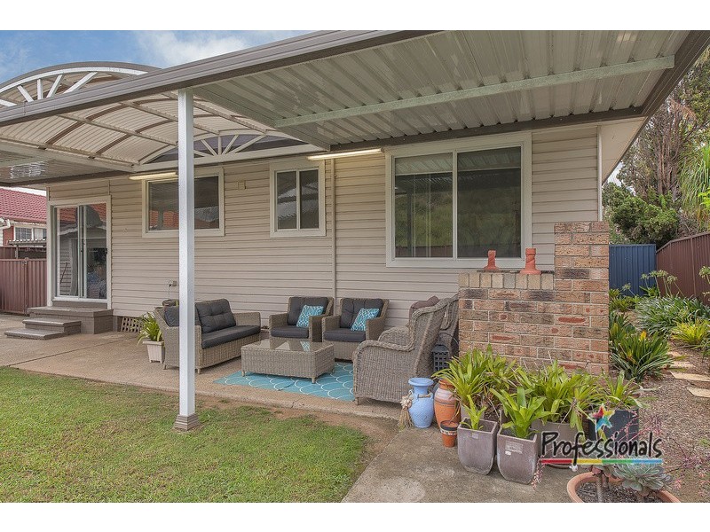 10 Edward Street, Lurnea NSW 2170