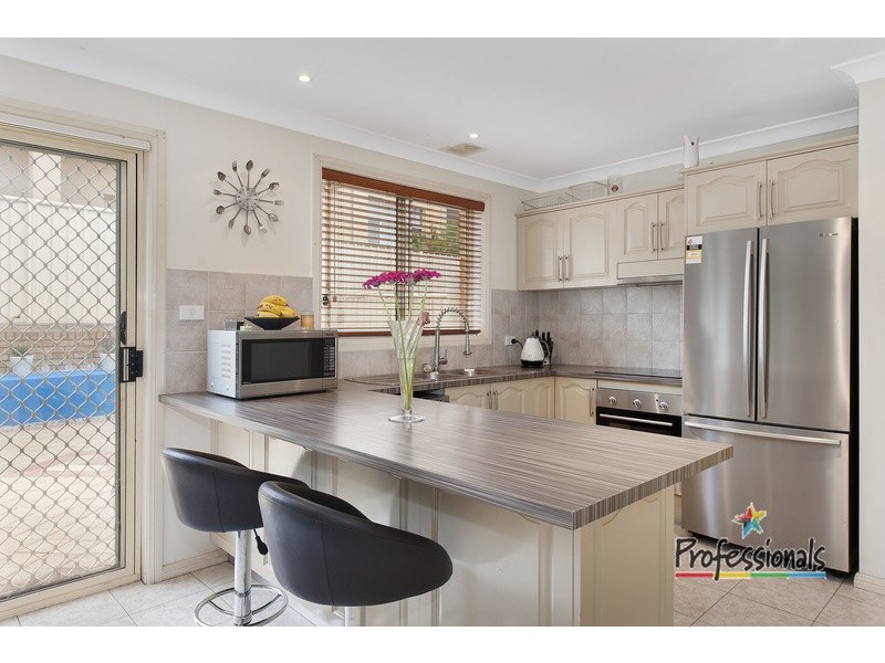 1/59 Kendall Drive, Casula NSW 2170