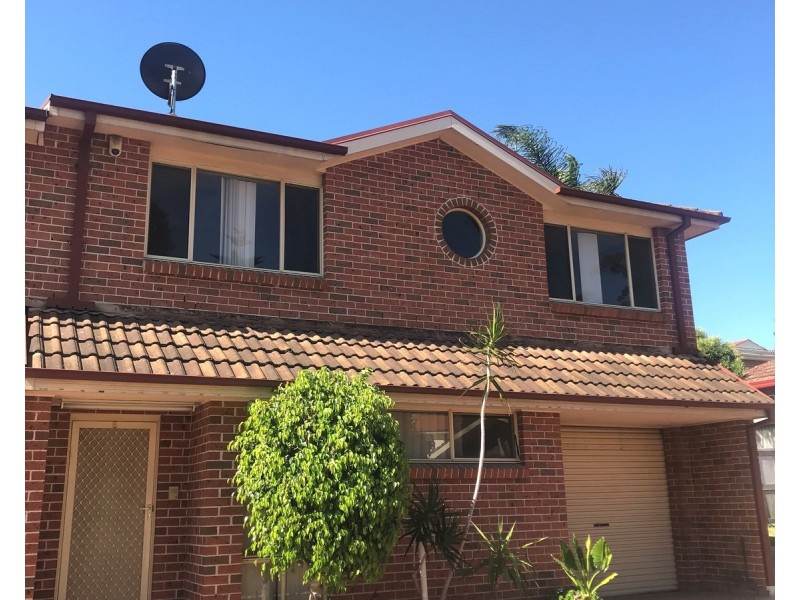 6/17-19 Carnation Avenue, Casula NSW 2170
