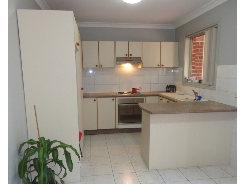 6/17-19 Carnation Avenue, Casula NSW 2170