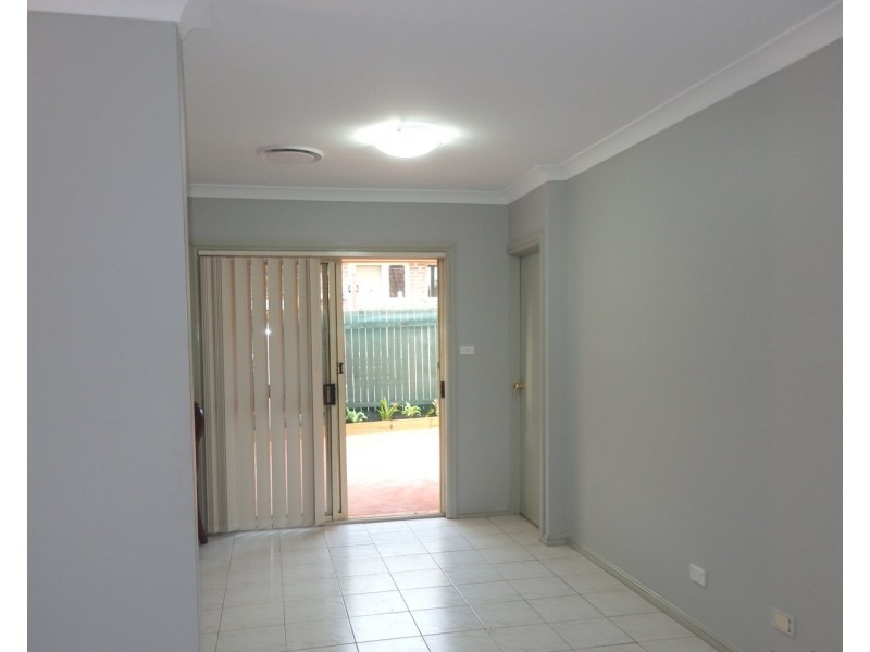 6/17-19 Carnation Avenue, Casula NSW 2170