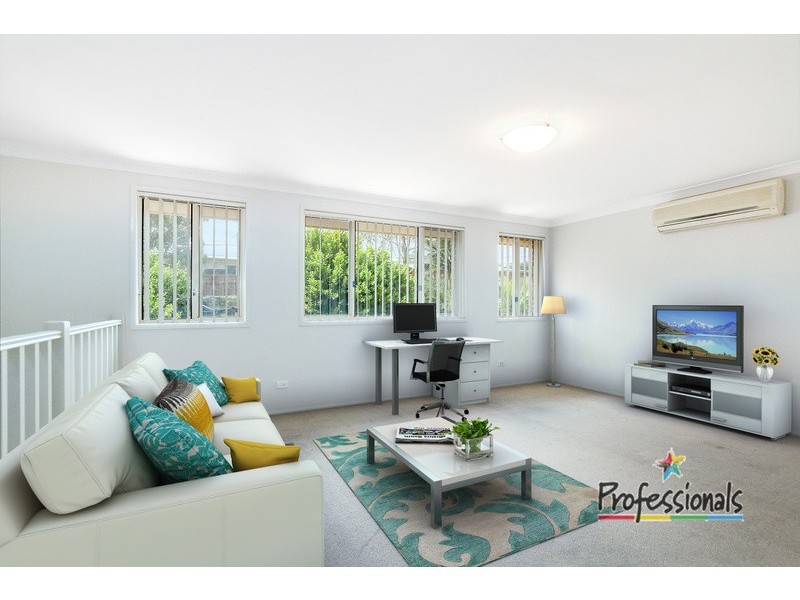 35 Leacocks Lane, Casula NSW 2170