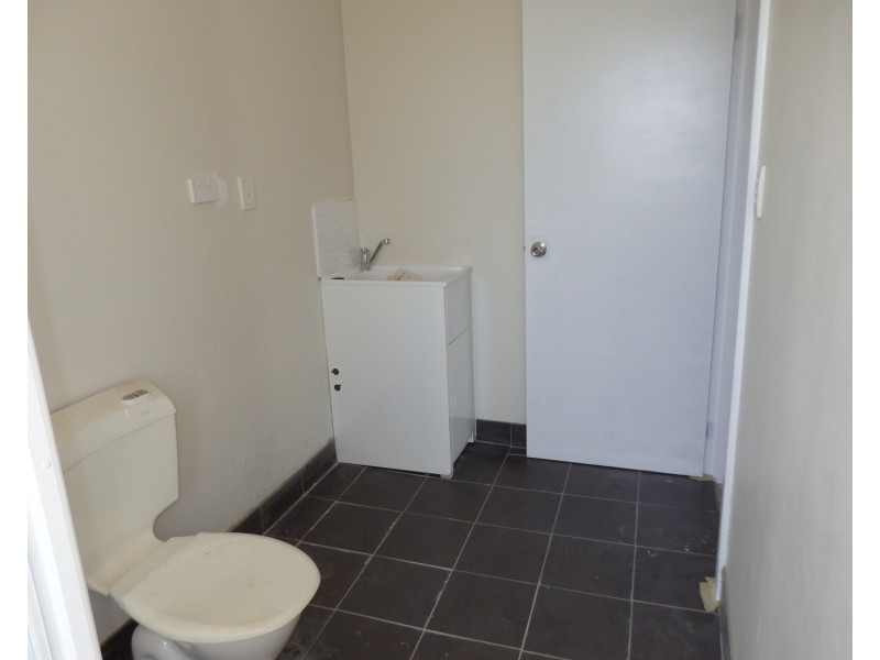 Granny Flat/4 Kenny Avenue, Casula NSW 2170