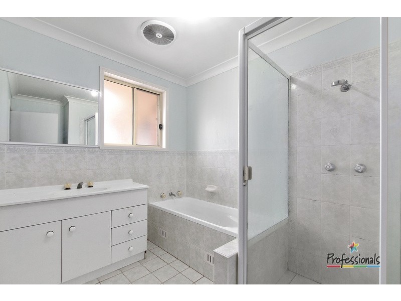 115A Saywell Road, Macquarie Fields NSW 2564