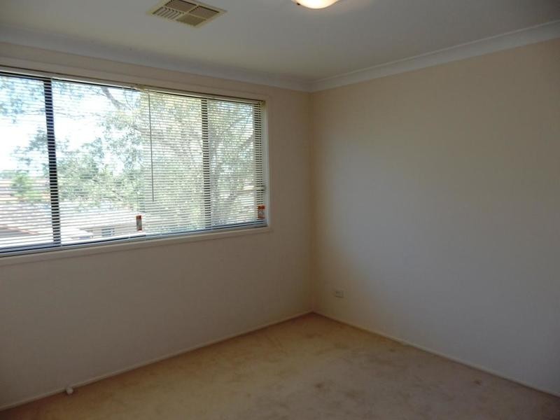 19 Yew Place, Casula NSW 2170