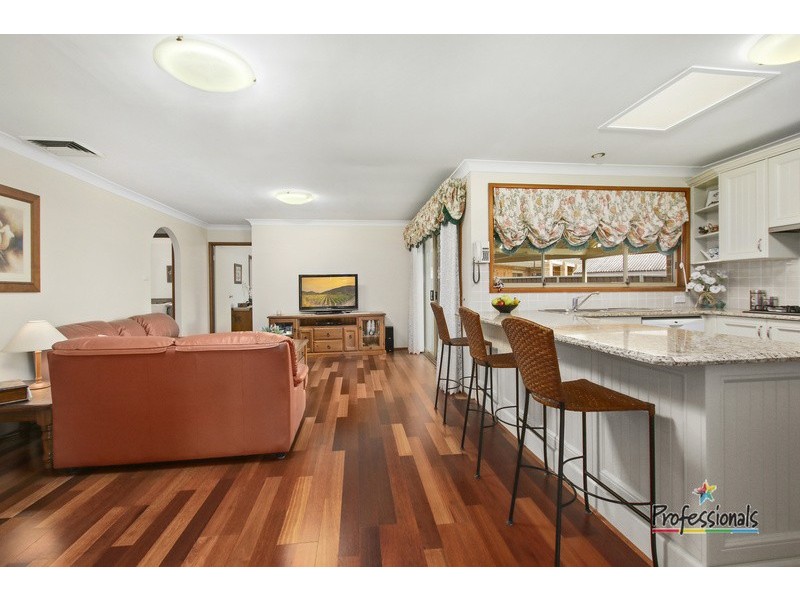 3 Toparoa Close, Casula NSW 2170