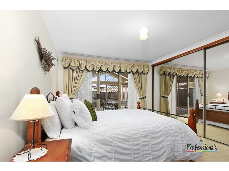 3 Toparoa Close, Casula NSW 2170