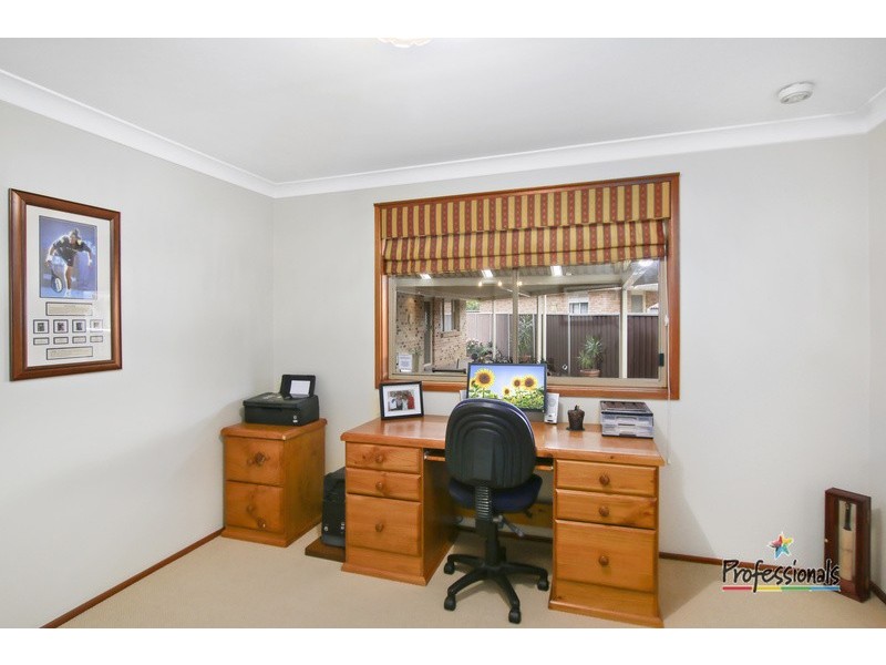 3 Toparoa Close, Casula NSW 2170