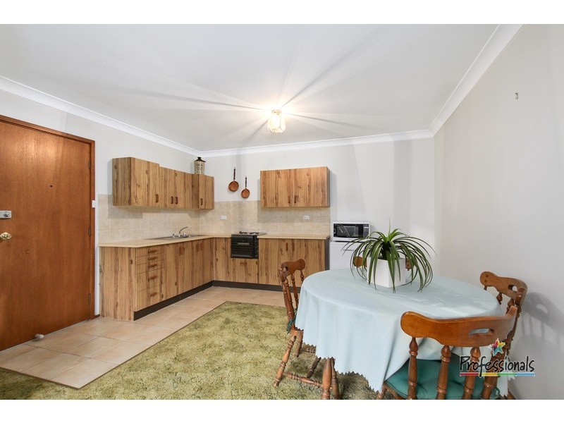 3 Toparoa Close, Casula NSW 2170