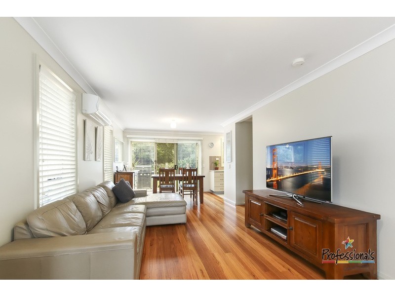 5 Hindostan Road, Glenfield NSW 2167