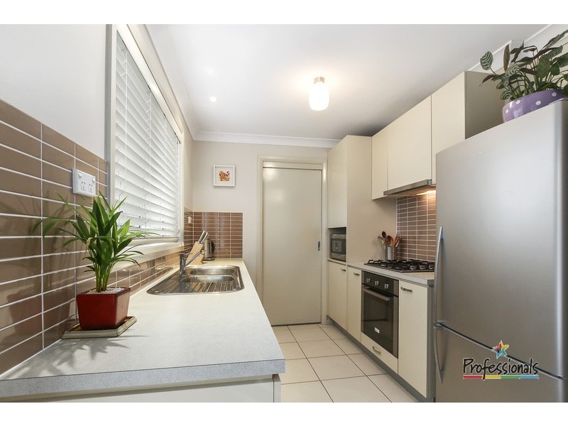 5 Hindostan Road, Glenfield NSW 2167