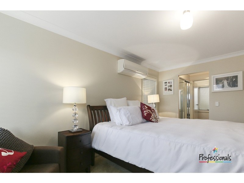 5 Hindostan Road, Glenfield NSW 2167