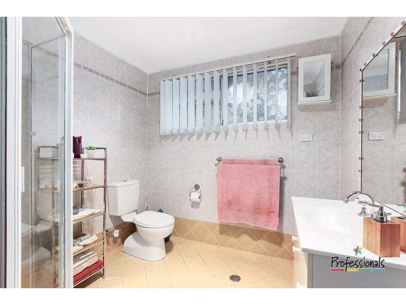 13 Bare Avenue, Lurnea NSW 2170