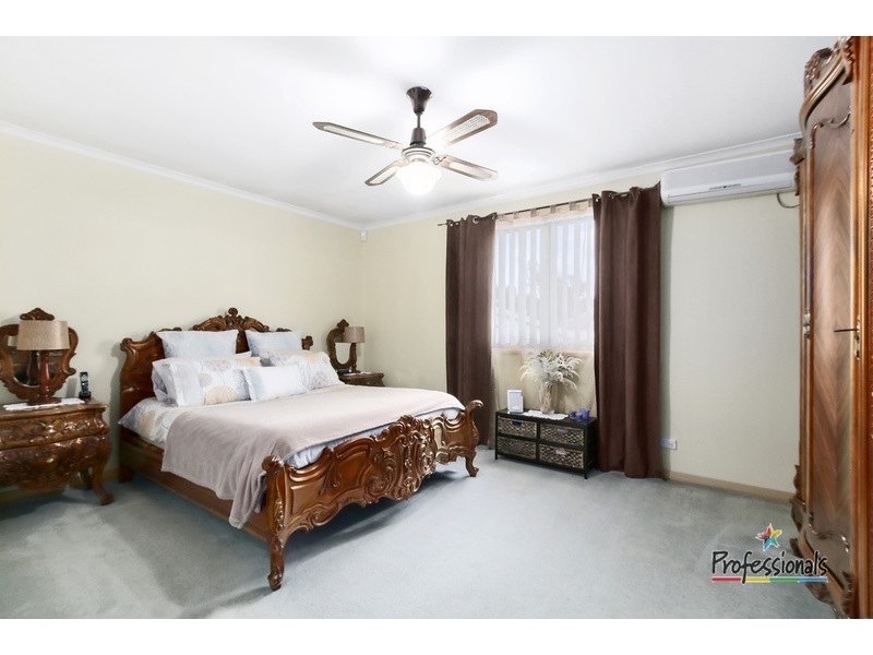 13 Bare Avenue, Lurnea NSW 2170