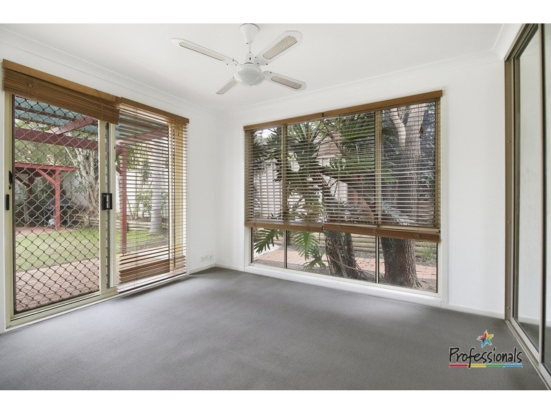 6a Kylie Way, Casula NSW 2170