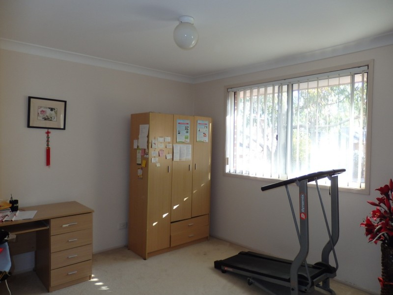 4/31 Holland Crescent, Casula NSW 2170