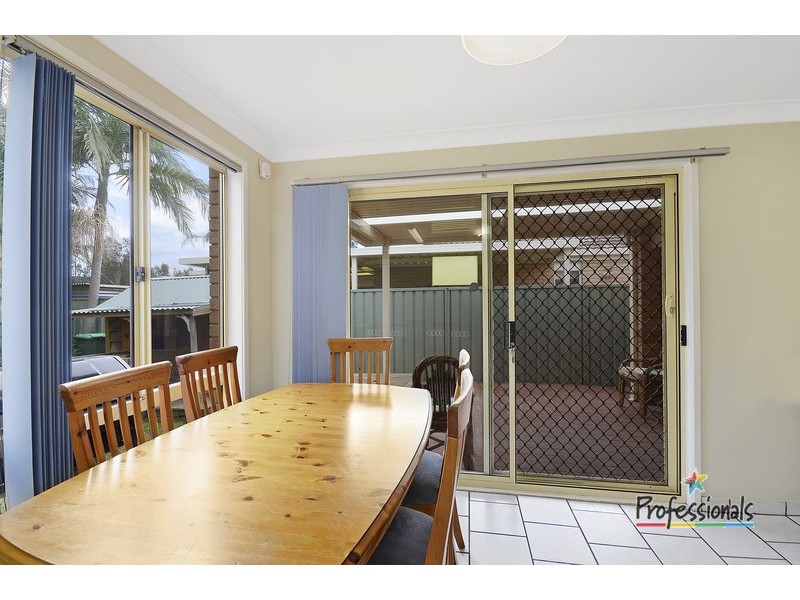 5 Erin Place, Casula NSW 2170