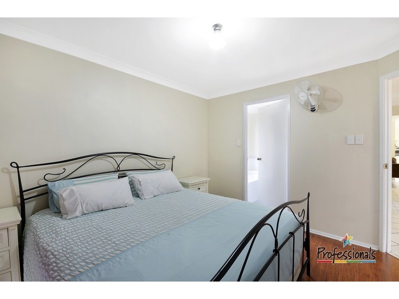 5 Erin Place, Casula NSW 2170
