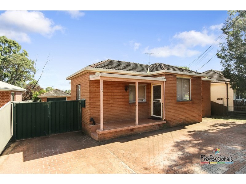 29 Ashcroft Avenue, Casula NSW 2170