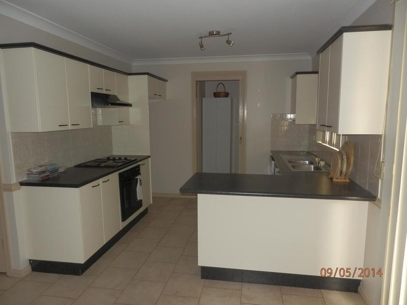 16B Woolgoolga Avenue, Hoxton Park NSW 2171