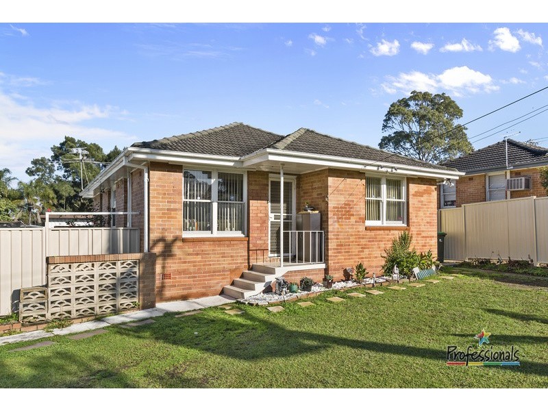 68 Bobin Road, Sadleir NSW 2168