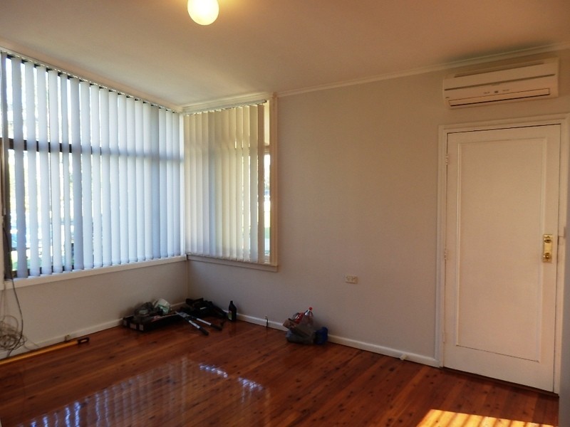 28 Mary Crescent, Liverpool NSW 2170