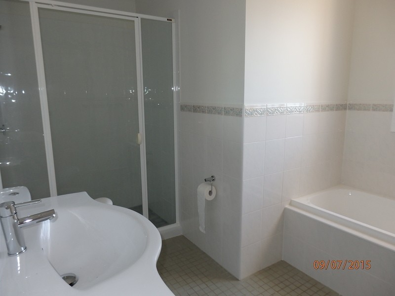 1/12 Johnston Avenue, Lurnea NSW 2170