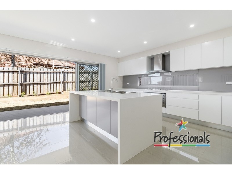 80 Roth Street, Casula NSW 2170