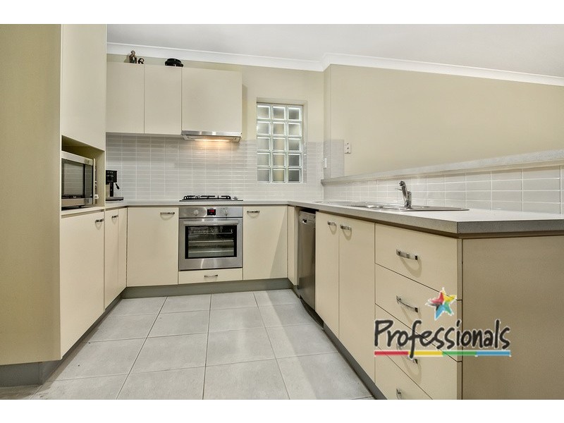 34 Atlantic Boulevard, Glenfield NSW 2167