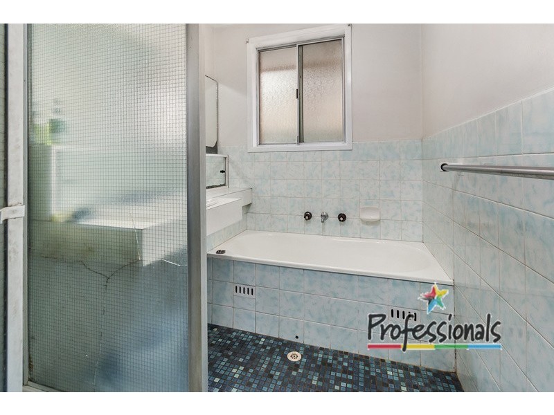 6 Oakborne Road, Liverpool NSW 2170