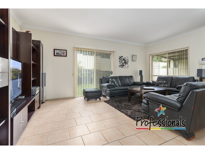13 Perina Close, Casula NSW 2170