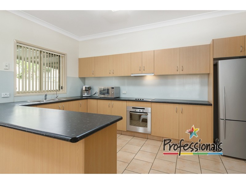 13 Perina Close, Casula NSW 2170