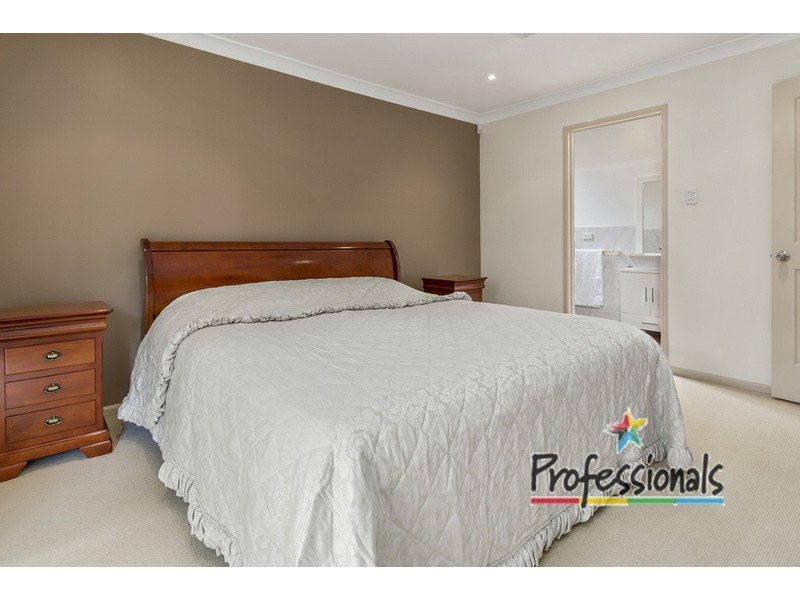 13 Perina Close, Casula NSW 2170