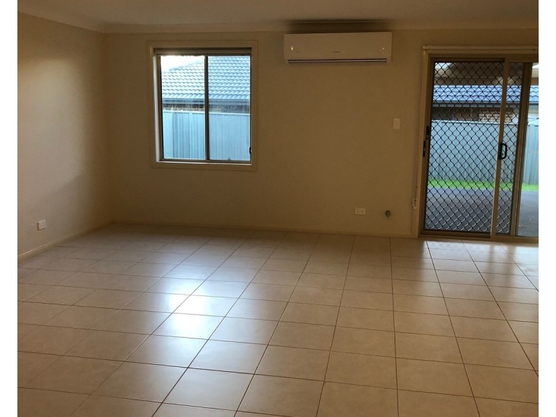 58 Jubilee Circuit, Rosemeadow NSW 2560