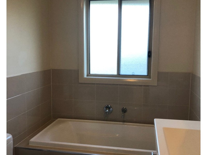 58 Jubilee Circuit, Rosemeadow NSW 2560