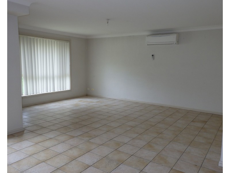 16 Trainer Avenue, Casula NSW 2170