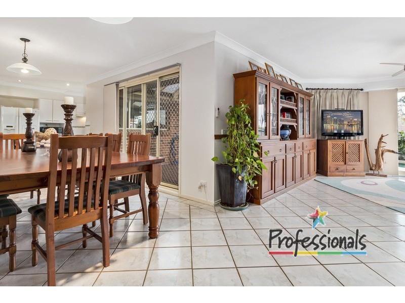 22 Sidney Place, Casula NSW 2170