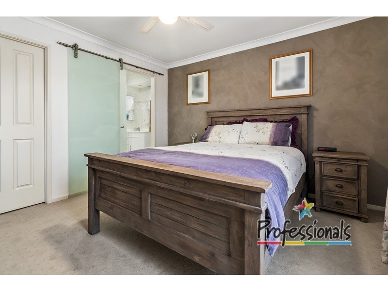 22 Sidney Place, Casula NSW 2170