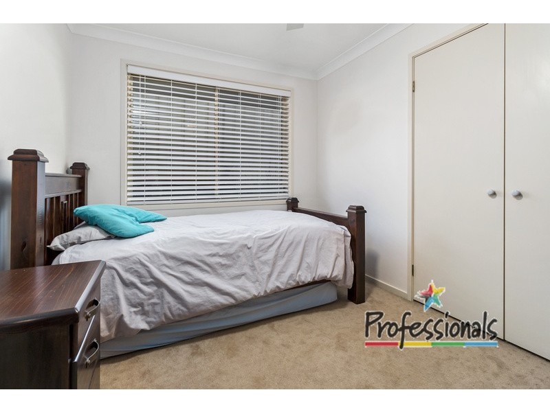 22 Sidney Place, Casula NSW 2170