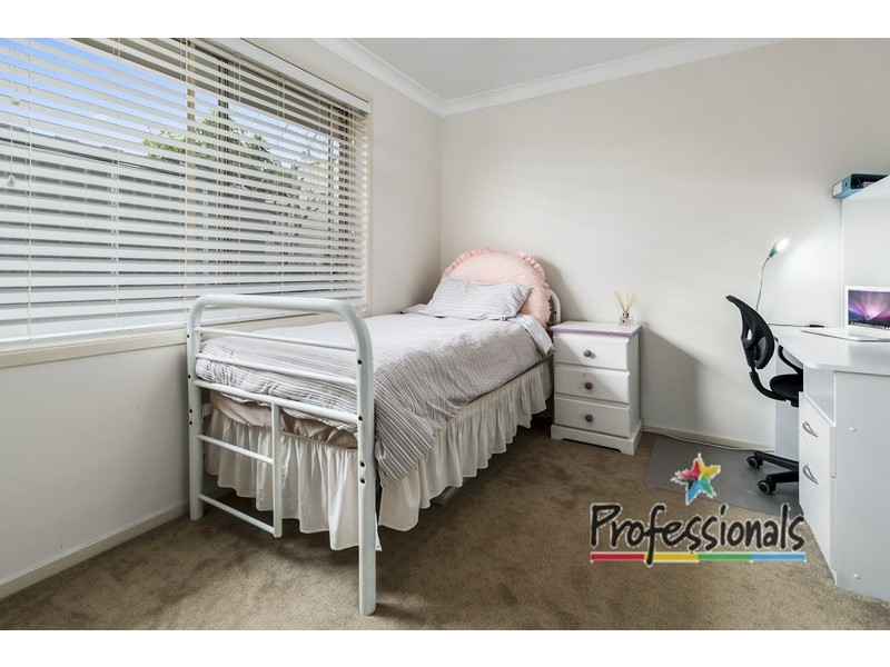 22 Sidney Place, Casula NSW 2170