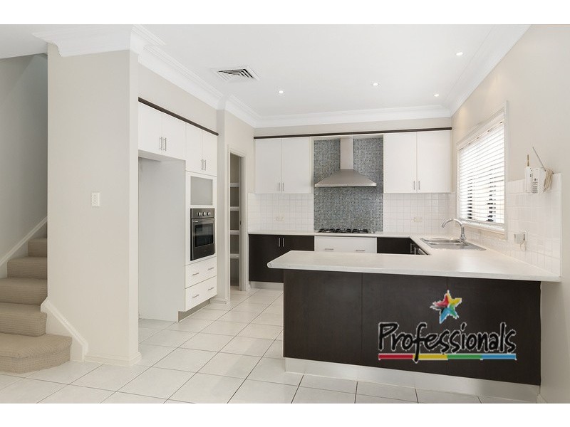 2B Juniper Place, Prestons NSW 2170