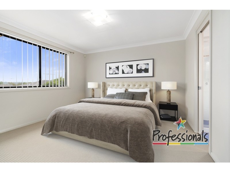 2B Juniper Place, Prestons NSW 2170